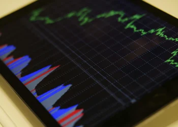 Financial planning starts with smart budgeting to manage income and control expenses
