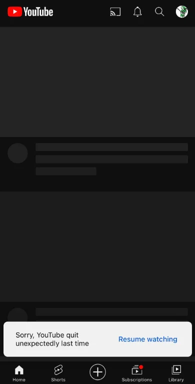 Screenshot showing the 'Sorry, YouTube quit unexpectedly last time' error message on YouTube app