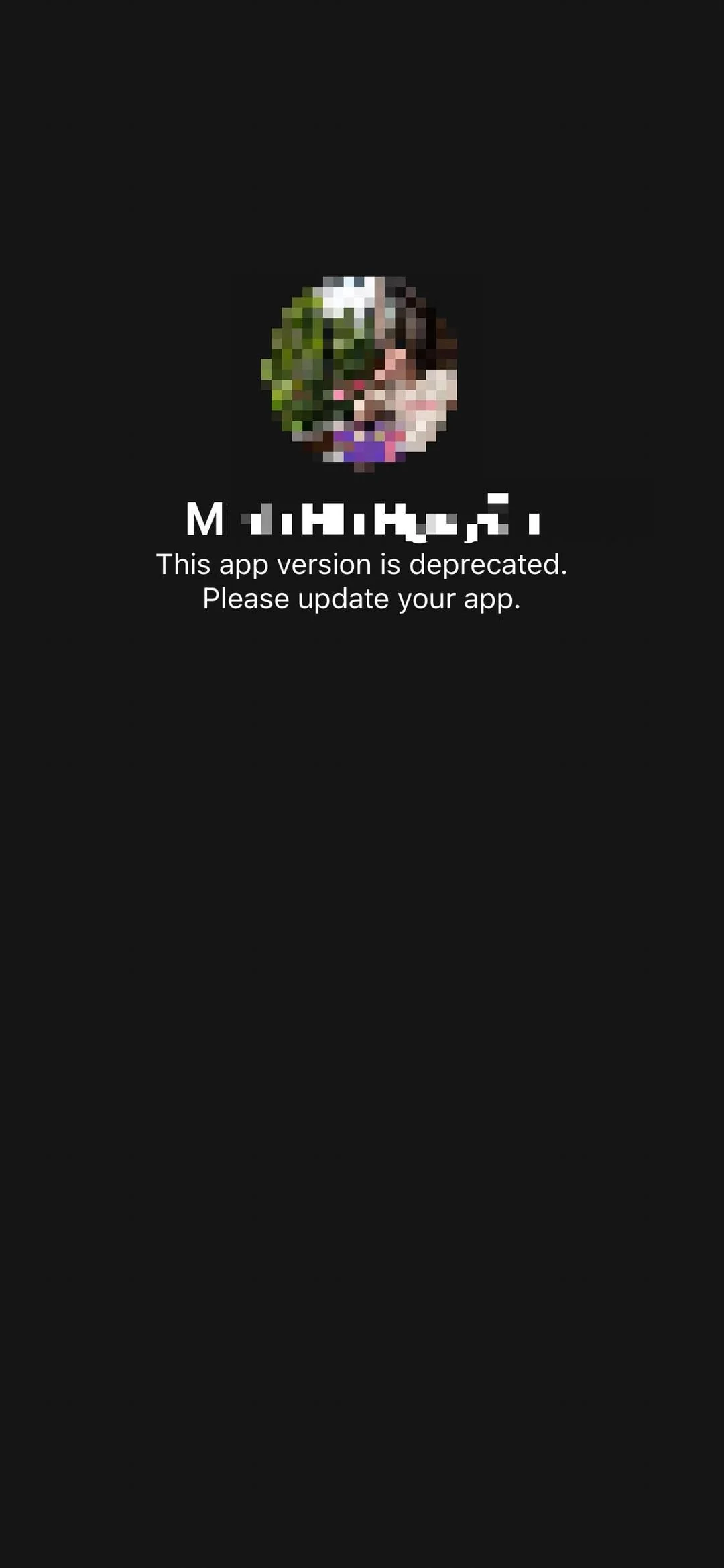 Screenshot of the “This app version is deprecated. Please update your app.” message on Facebook Messenger